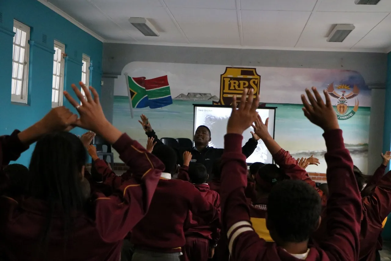 Oceans In Motion LRPS 164