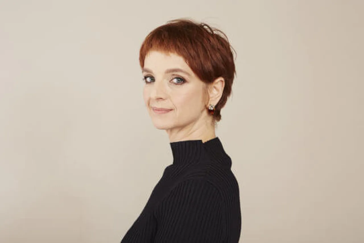 MC Feb2017 s05 071 540x356