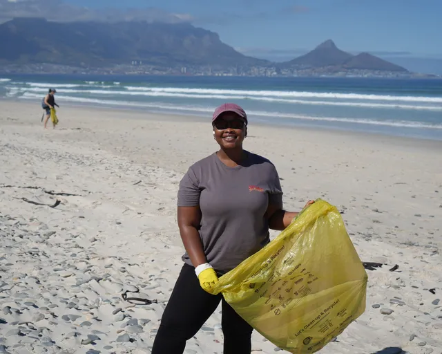 Four reasons why Trash Bash beach cleanups are the best way to spend a Saturday