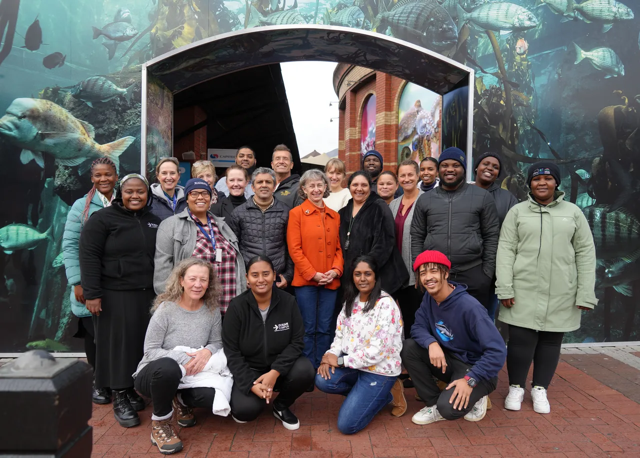 Building community conservation success: A collaboration between the Two Oceans Aquarium Foundation and the Living Desert Zoo and Gardens