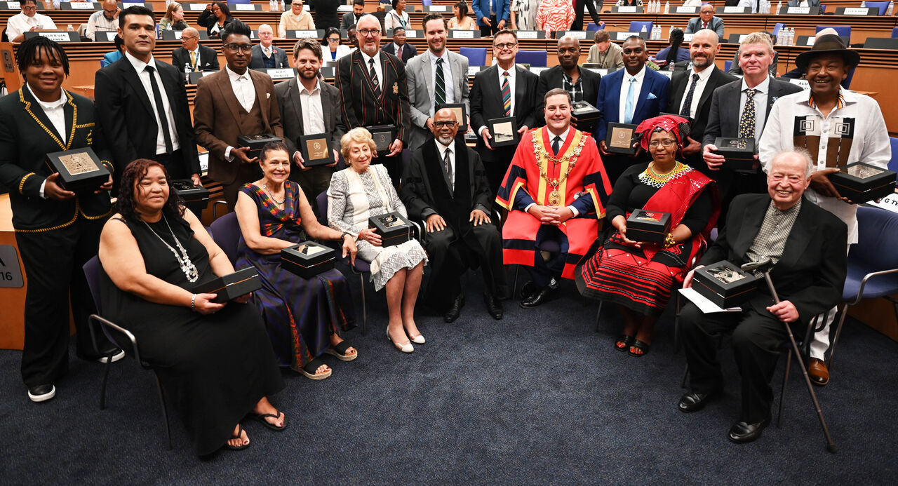The Two Oceans Aquarium receives the Mayor's Medal for Conservation
